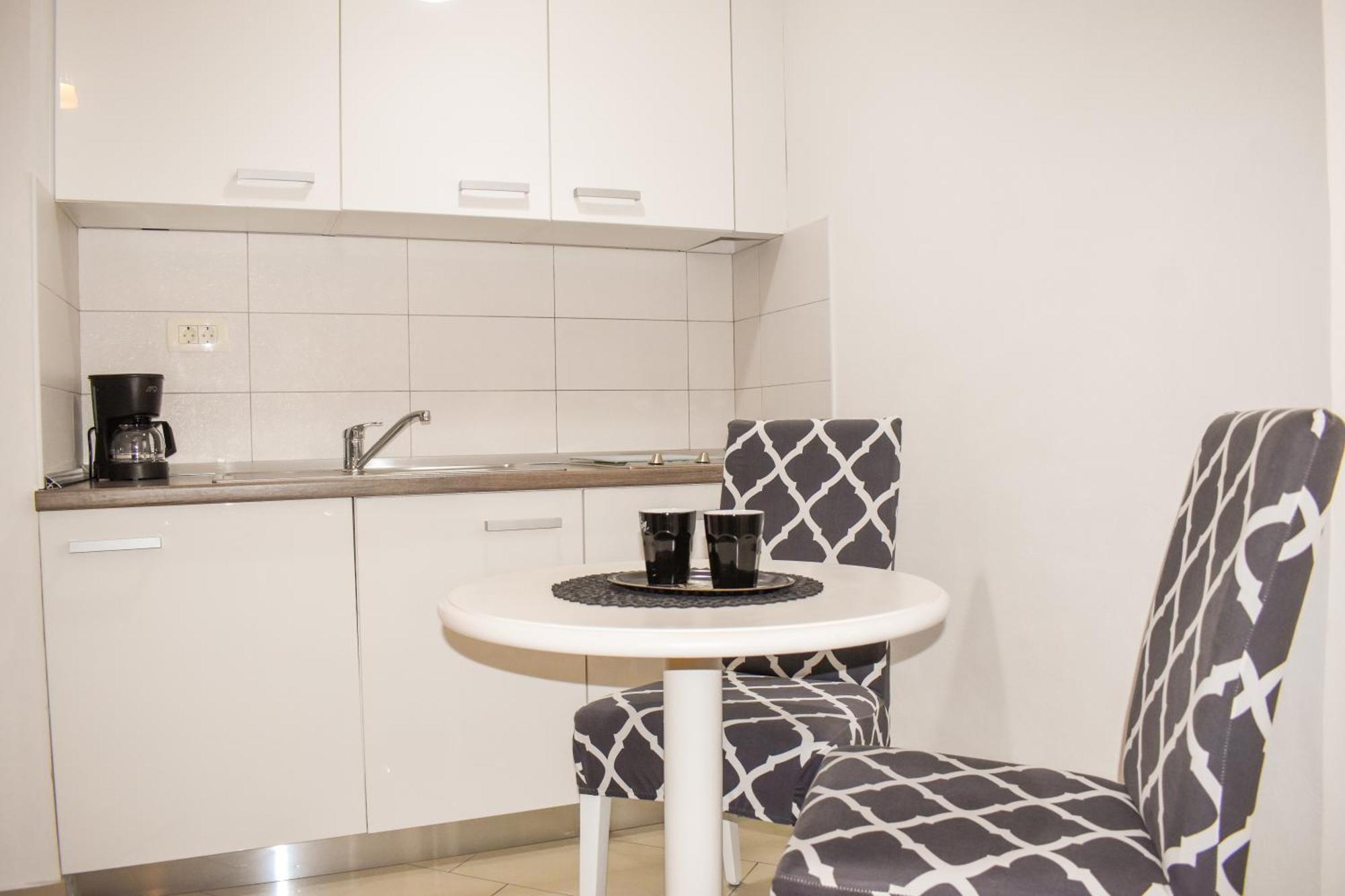 Apartmani Amra Novi Vinodolski Eksteriør bilde